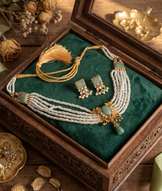 Gleam Necklace